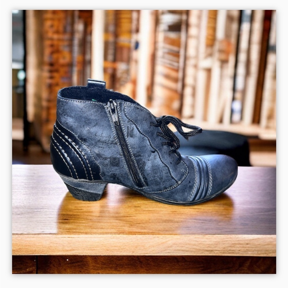 Remonte Cheyenne Distressed Gray Black Leather Lace Up Ankle Boots
Comfort 7.5 - Picture 13 of 15